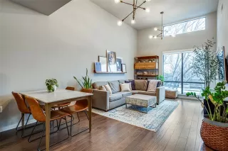 Photo #2: 21093903 Listing