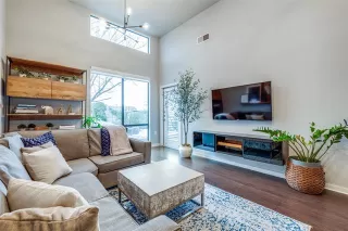 Photo #4: 21093903 Listing