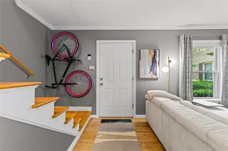 Photo #4: 21094562 Listing