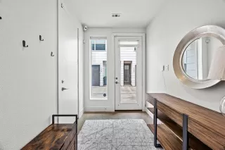 Photo #3: 21094825 Listing
