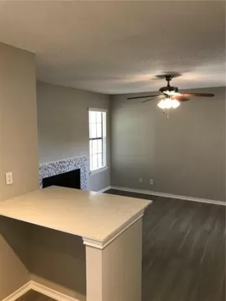 Photo #4: 21094832 Listing