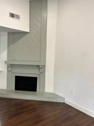 Photo #3: 21094856 Listing