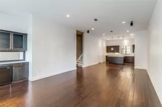 Photo #6: 21094960 Listing