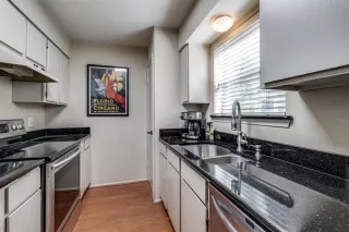 Photo #3: 21094982 Listing
