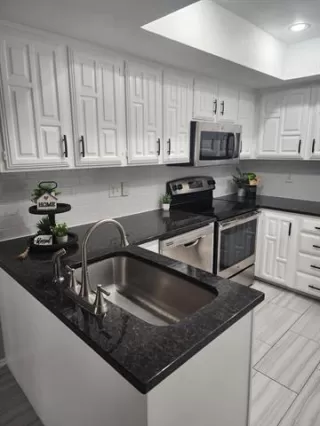 Photo #2: 21095302 Listing 