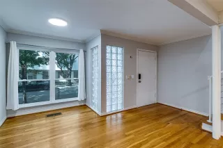 Photo #6: 21095357 Listing