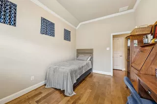 Photo #6: 21095686 Listing