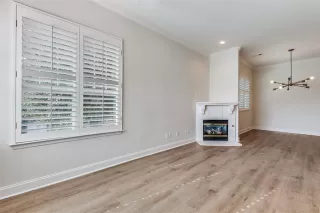 Photo #5: 21096027 Listing