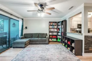 Photo #4: 21096242 Listing