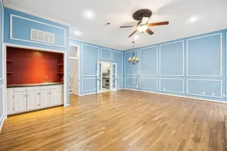 Photo #3: 21096339 Listing