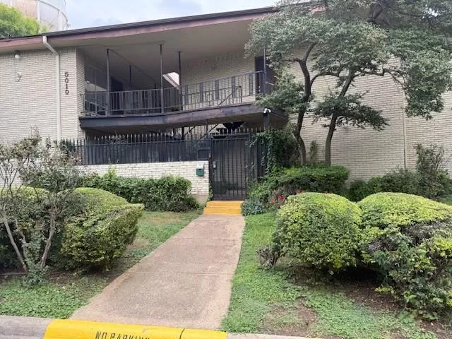 MLS: 21096631 Condo For Sale