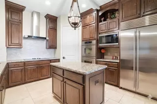 Photo #3: 21096914 Listing