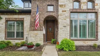 Photo #4: 21097092 Listing