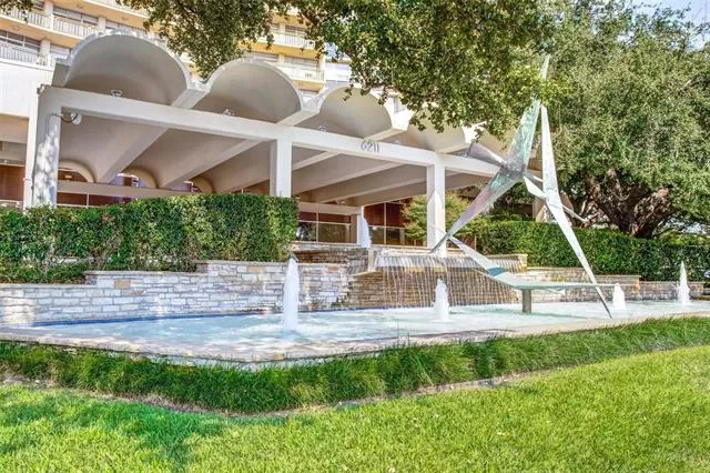 MLS: 21097783 Condo For Sale