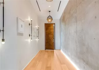 Photo #4: 21098068 Listing