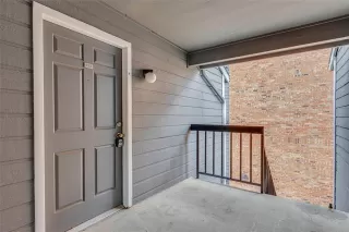 Photo #4: 21098074 Listing