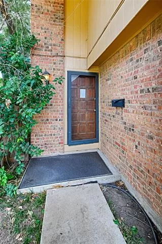 Photo #3: 21098245 Listing