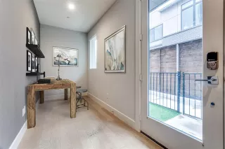 Photo #5: 21098289 Listing