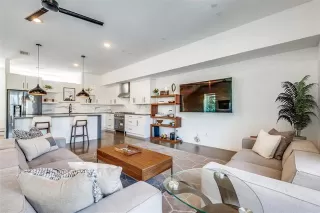 Photo #3: 21098500 Listing 