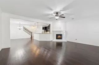 Photo #3: 21098977 Listing