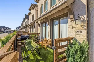 Photo #5: 21099170 Listing