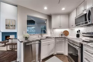 Photo #5: 21099339 Listing