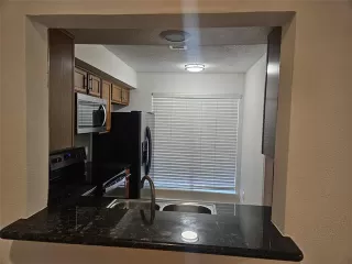 Photo #6: 21099346 Listing