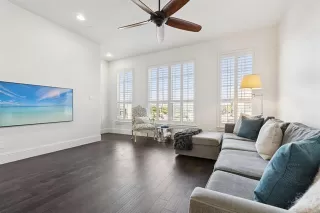 Photo #5: 21099664 Listing 