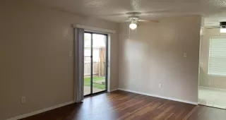 Photo #6: 21099797 Listing