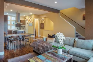 Photo #2: 21099864 Listing