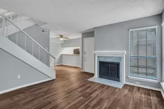 Photo #2: 21100286 Listing