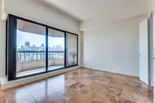 Photo #6: 21100309 Listing