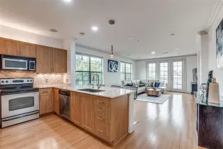 More Details about MLS # 21100799 : 3818 HOLLAND AVENUE #309