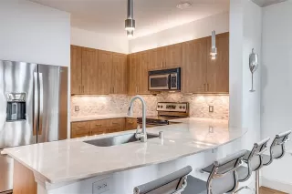 Photo #5: 21100799 Listing 