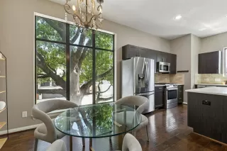 More Details about MLS # 21100871 : 4115 DELANO PLACE #3