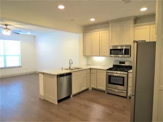 Photo #4: 21101013 Listing