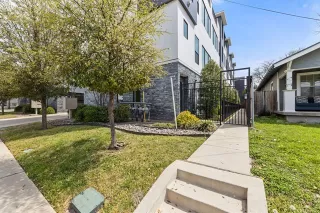 Photo #3: 21101100 Listing