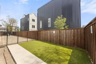 Photo #5: 21101100 Listing