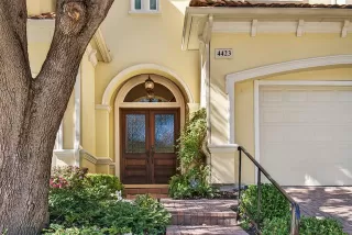 Photo #2: 21101374 Listing