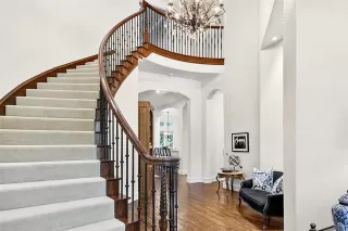 Photo #4: 21101374 Listing