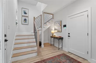 Photo #4: 21101461 Listing