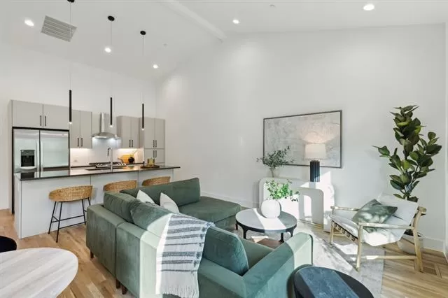 MLS: 21101521 Condo For Sale