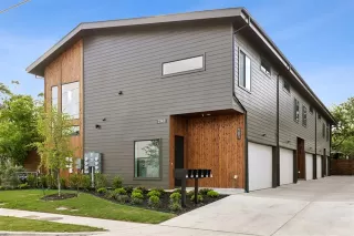 Photo #2: 21101521 Listing