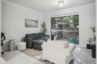 Photo #4: 21101691 Listing