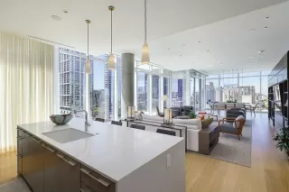 Photo #5: 21101803 Listing 