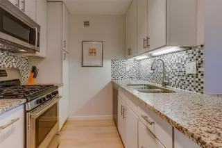 Photo #3: 21101815 Listing