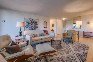 Photo #5: 21101815 Listing