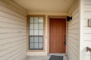 Photo #4: 21102022 Listing