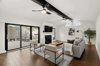 Photo #6: 21102429 Listing 