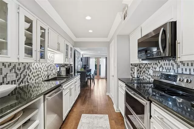 MLS: 21102581 Condo For Sale